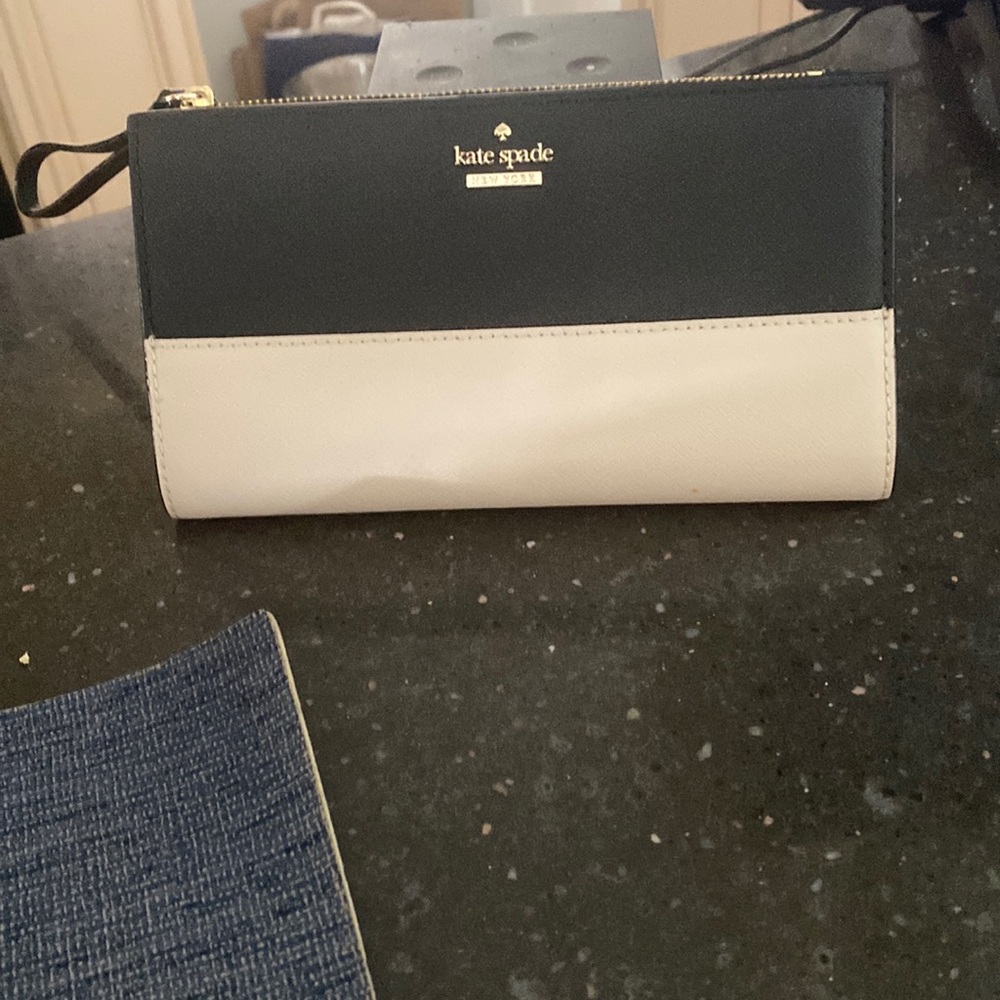 Kate Spade wallet/Wristlet